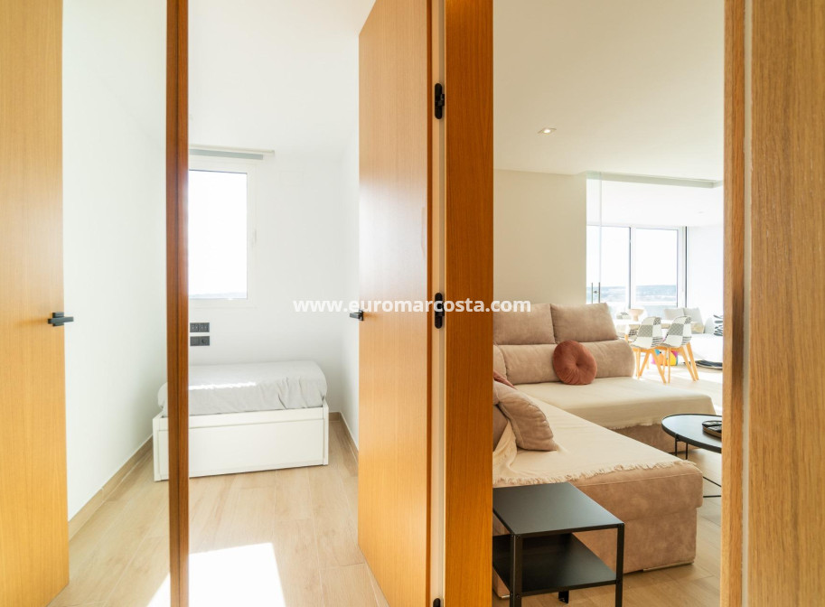 Sale - Apartment / flat - Guardamar del Segura - Puerto Deportivo