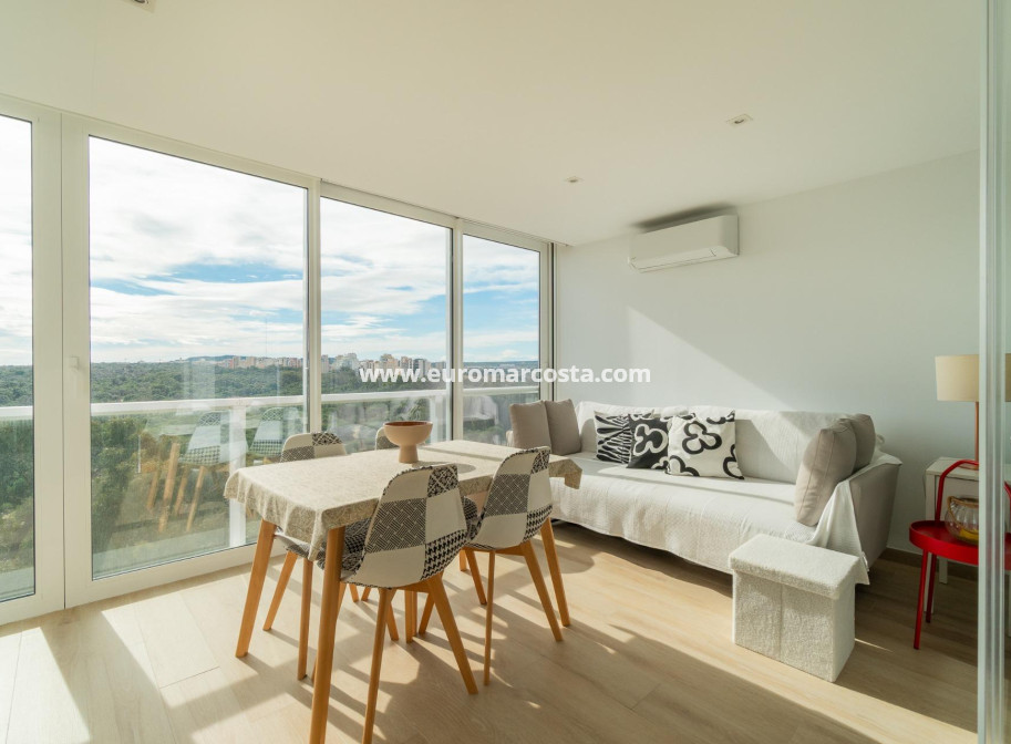 Sale - Apartment / flat - Guardamar del Segura - Puerto Deportivo