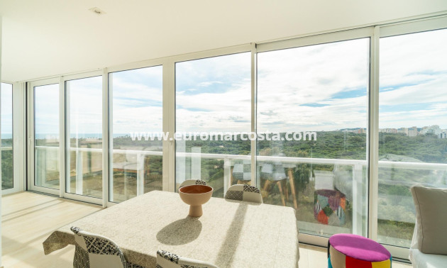 Sale - Apartment / flat - Guardamar del Segura - Puerto Deportivo