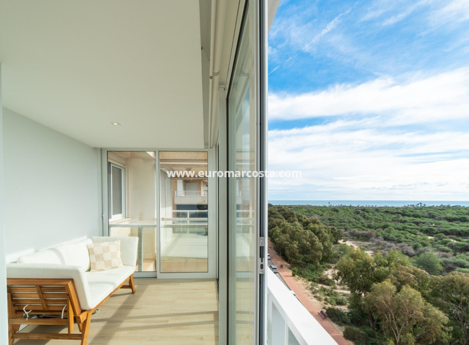 Sale - Apartment / flat - Guardamar del Segura - Puerto Deportivo