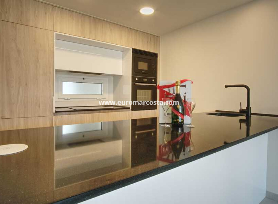 Sale - Apartment / flat - Guardamar del Segura