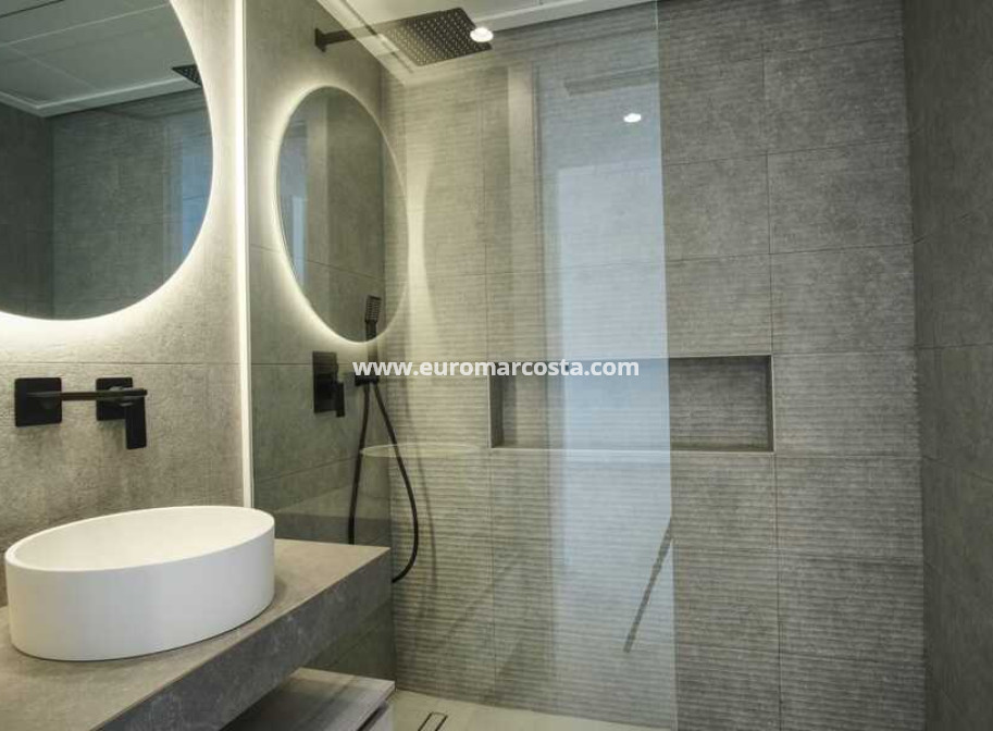 Sale - Apartment / flat - Guardamar del Segura