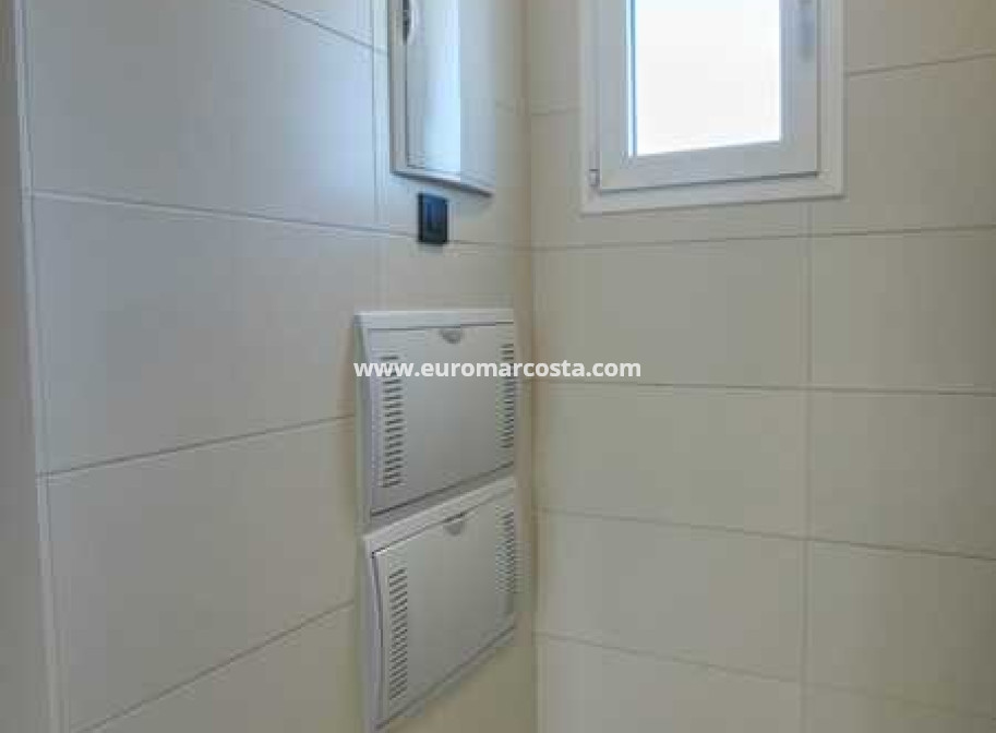 Sale - Apartment / flat - Guardamar del Segura