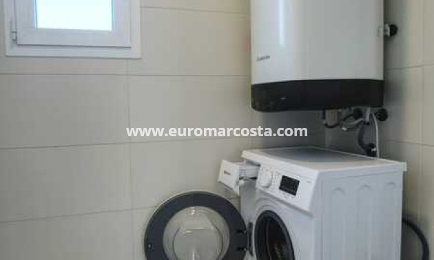 Sale - Apartment / flat - Guardamar del Segura