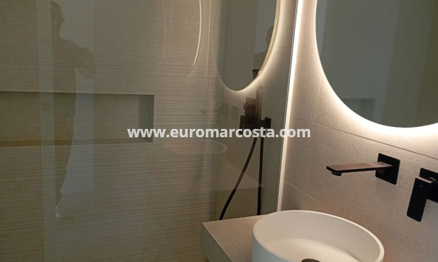 Sale - Apartment / flat - Guardamar del Segura