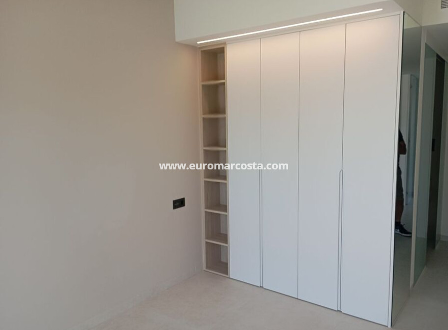 Sale - Apartment / flat - Guardamar del Segura