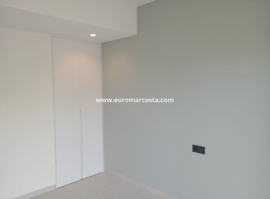 Sale - Apartment / flat - Guardamar del Segura