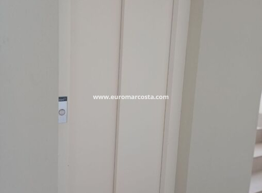 Sale - Apartment / flat - Guardamar del Segura