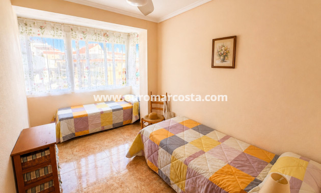 Objekte zum Wiederverkauf - Wohnung - Torrevieja - La Mata