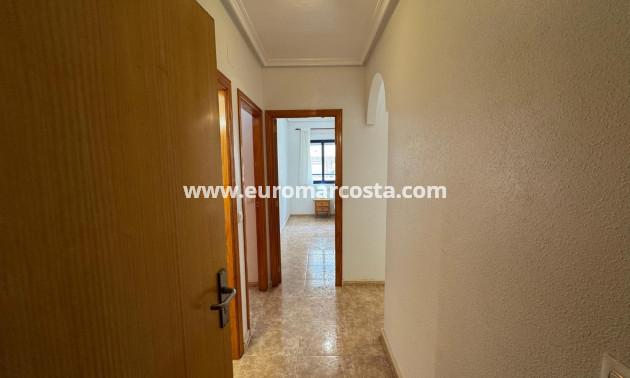Sale - Apartment / flat - Orihuela Costa