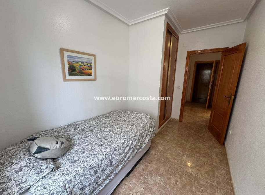 Sale - Apartment / flat - Orihuela Costa
