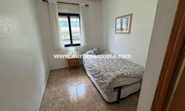 Sale - Apartment / flat - Orihuela Costa