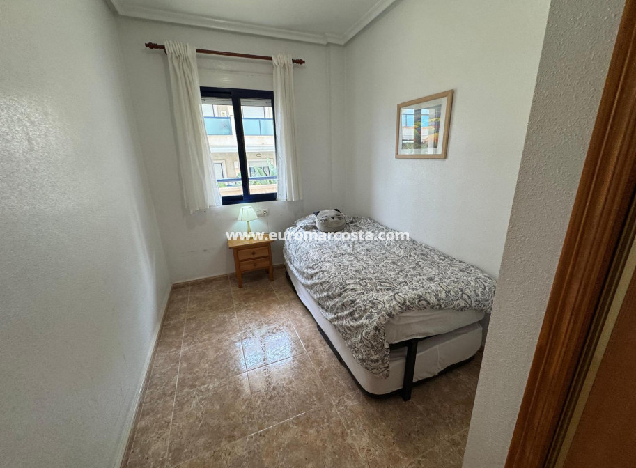Sale - Apartment / flat - Orihuela Costa