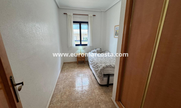 Sale - Apartment / flat - Orihuela Costa