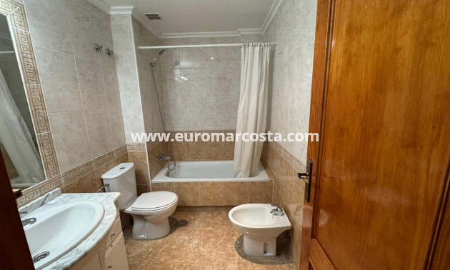 Sale - Apartment / flat - Orihuela Costa