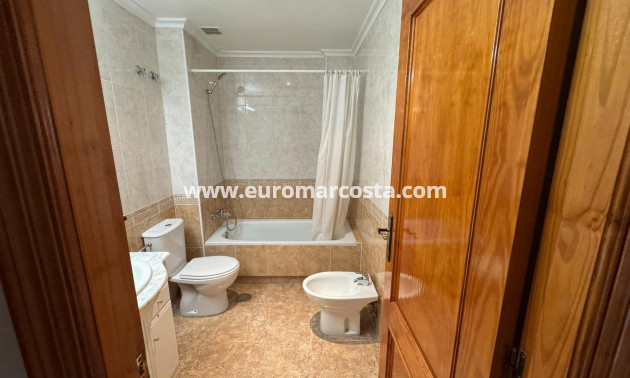 Sale - Apartment / flat - Orihuela Costa