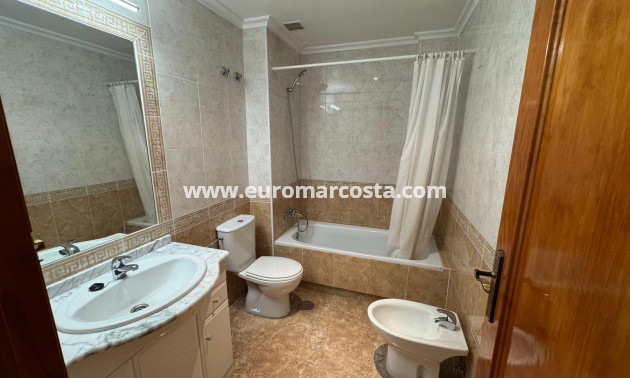 Sale - Apartment / flat - Orihuela Costa