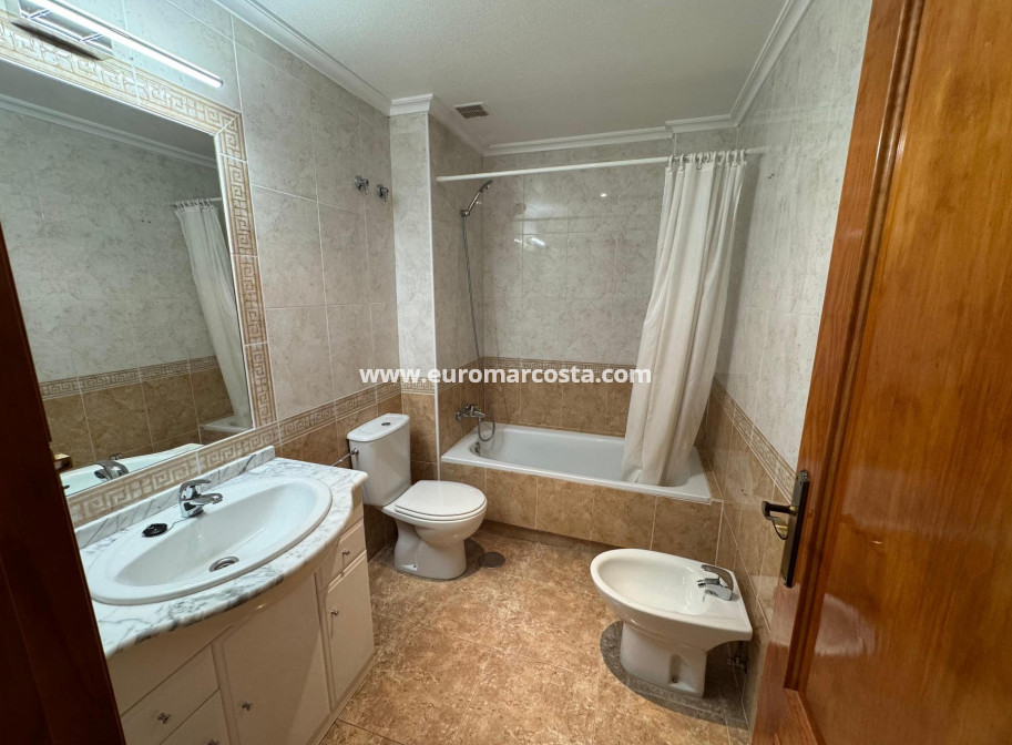 Sale - Apartment / flat - Orihuela Costa