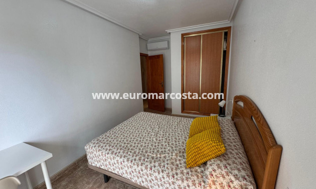 Sale - Apartment / flat - Orihuela Costa