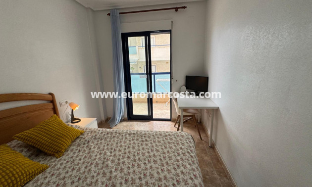 Sale - Apartment / flat - Orihuela Costa