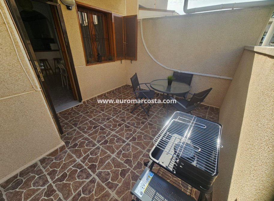 Sale - Apartment / flat - Orihuela Costa