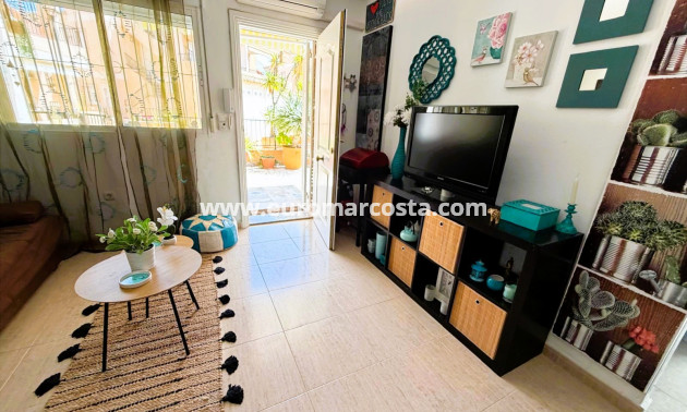 Sale - Bungalow Planta Baja - Algorfa