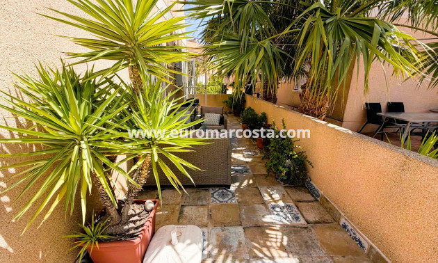 Sale - Bungalow Planta Baja - Algorfa