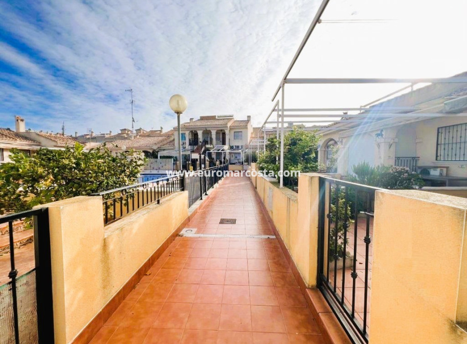 Venta - Villa - Guardamar del Segura