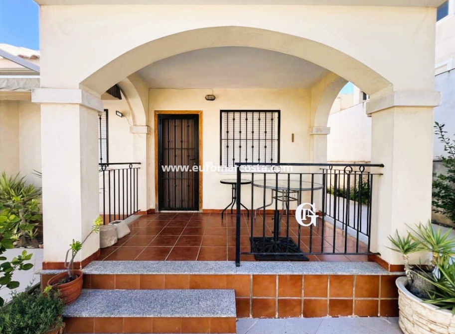 Venta - Villa - Guardamar del Segura