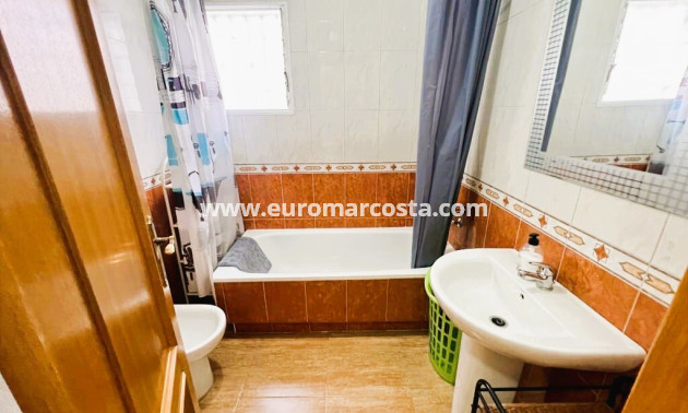 Venta - Villa - Guardamar del Segura