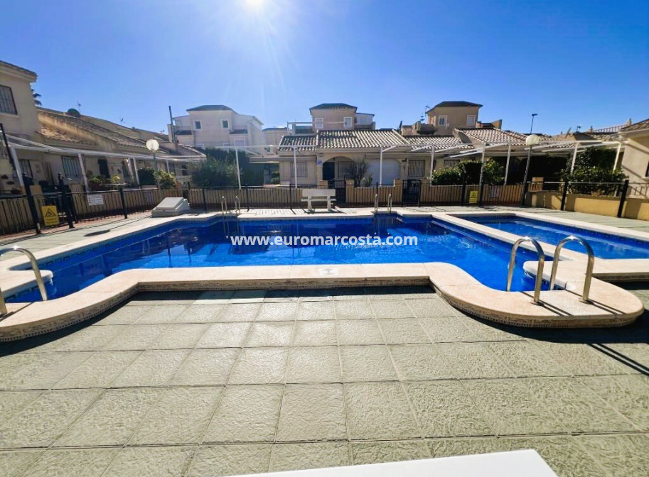Venta - Villa - Guardamar del Segura