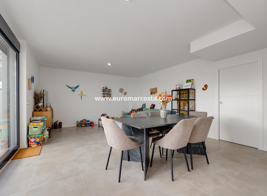 Sale - Penthouse - Orihuela Costa