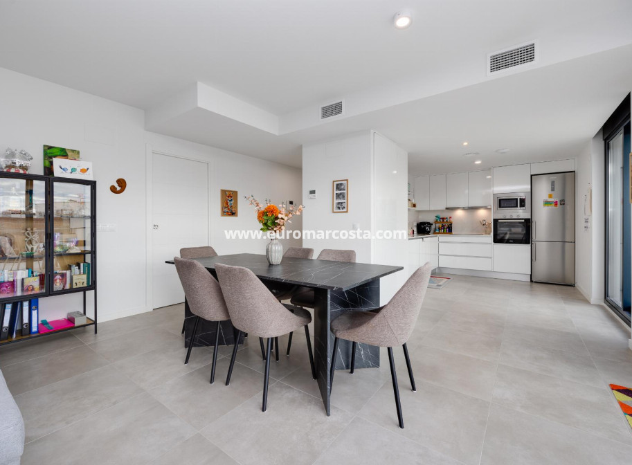 Sale - Penthouse - Orihuela Costa