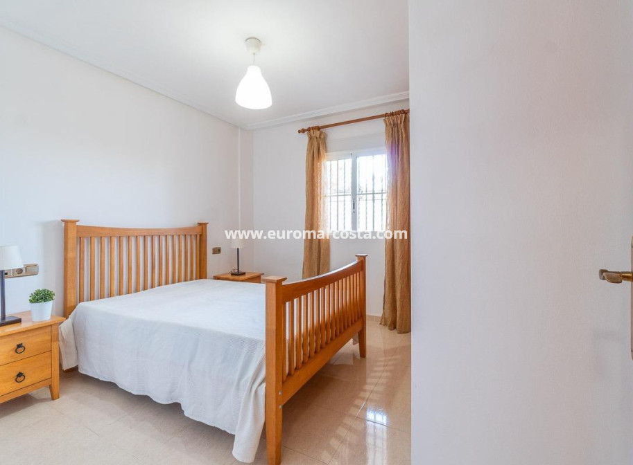 Venta - Apartamento / piso - Orihuela Costa
