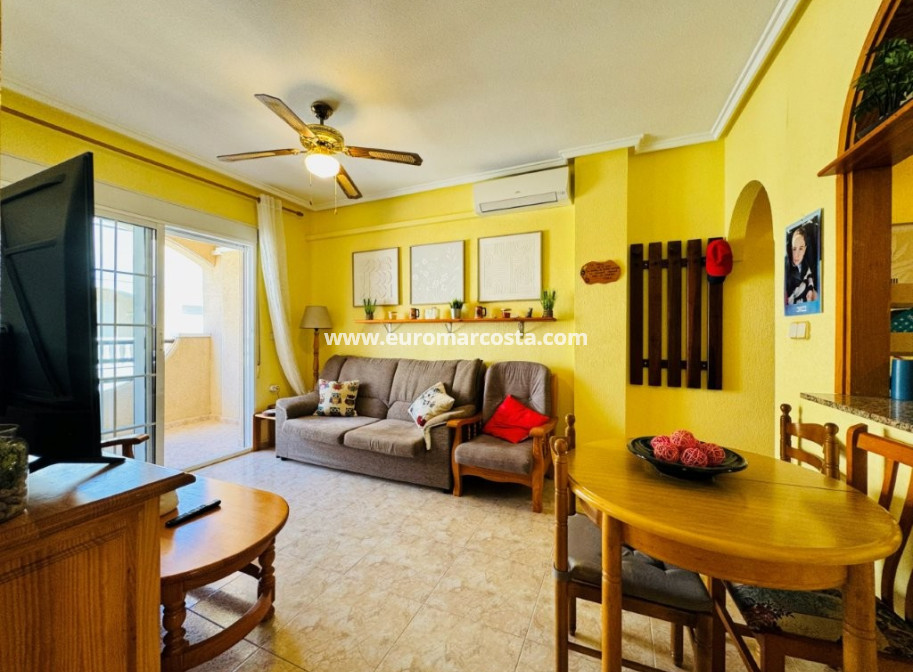 Sale - Apartment / flat - La Mata - TORREVIEJA