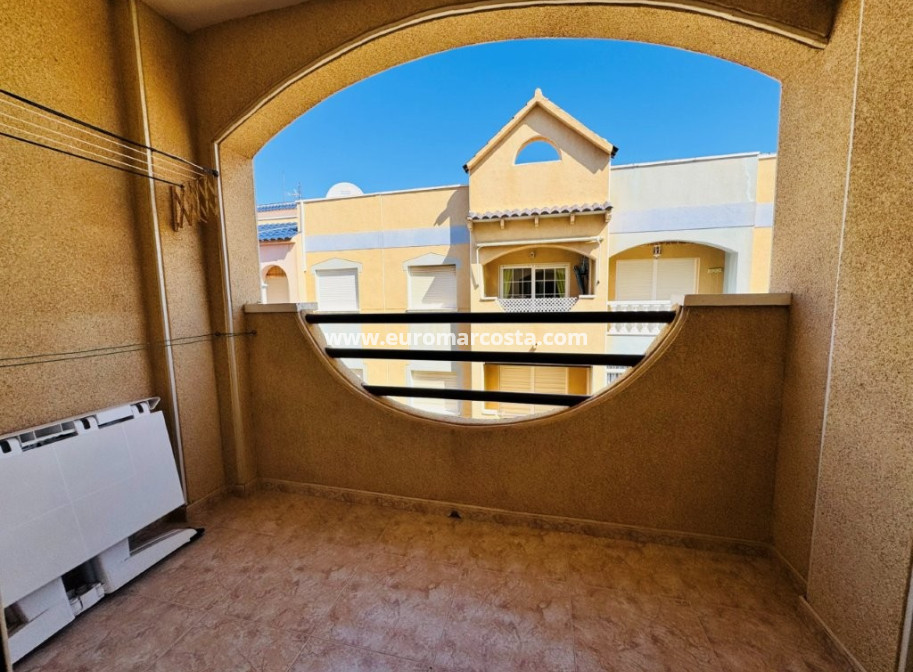 Sale - Apartment / flat - La Mata - TORREVIEJA