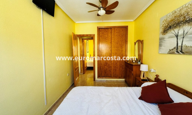 Sale - Apartment / flat - La Mata - TORREVIEJA
