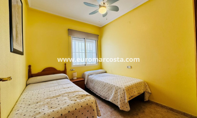 Sale - Apartment / flat - La Mata - TORREVIEJA