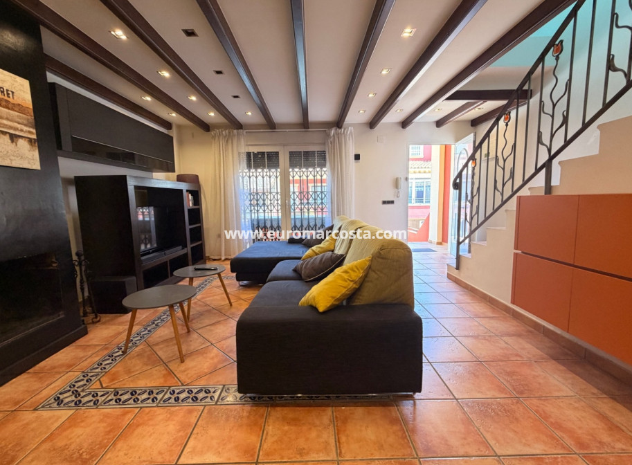 Sale - Townhouse - Catral - pueblo