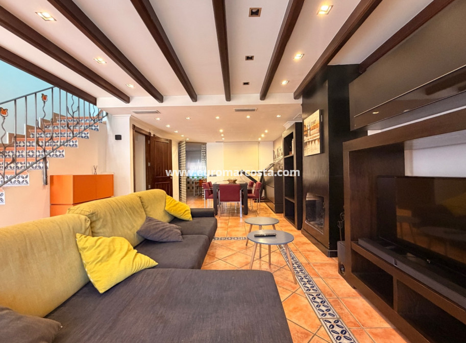 Sale - Townhouse - Catral - pueblo