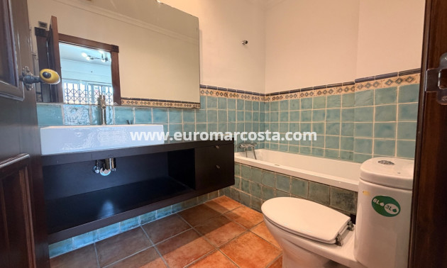 Sale - Townhouse - Catral - pueblo