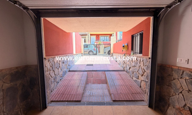 Sale - Townhouse - Catral - pueblo