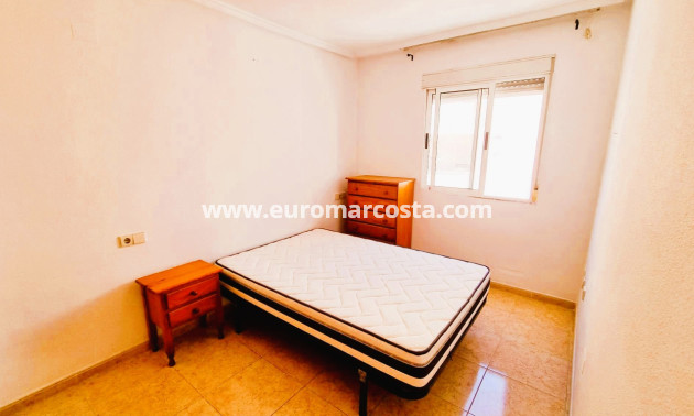 Objekte zum Wiederverkauf - Wohnung - Torrevieja - TORREVIEJA