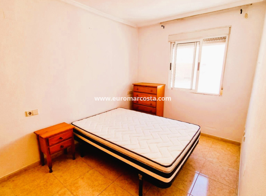 Objekte zum Wiederverkauf - Wohnung - Torrevieja - TORREVIEJA