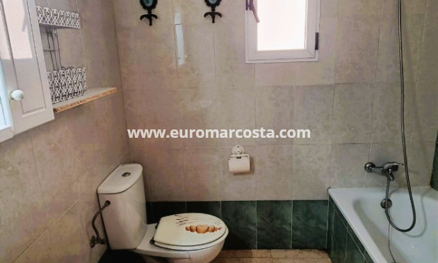 Objekte zum Wiederverkauf - Wohnung - Torrevieja - TORREVIEJA