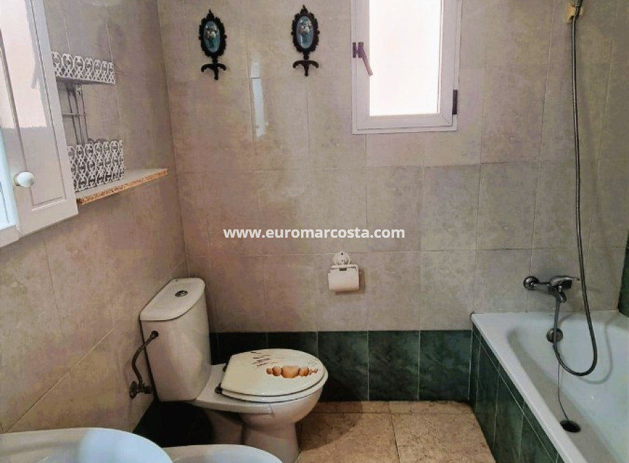 Objekte zum Wiederverkauf - Wohnung - Torrevieja - TORREVIEJA