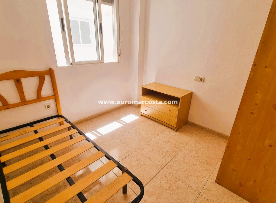 Objekte zum Wiederverkauf - Wohnung - Torrevieja - TORREVIEJA