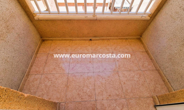 Objekte zum Wiederverkauf - Wohnung - Torrevieja - TORREVIEJA