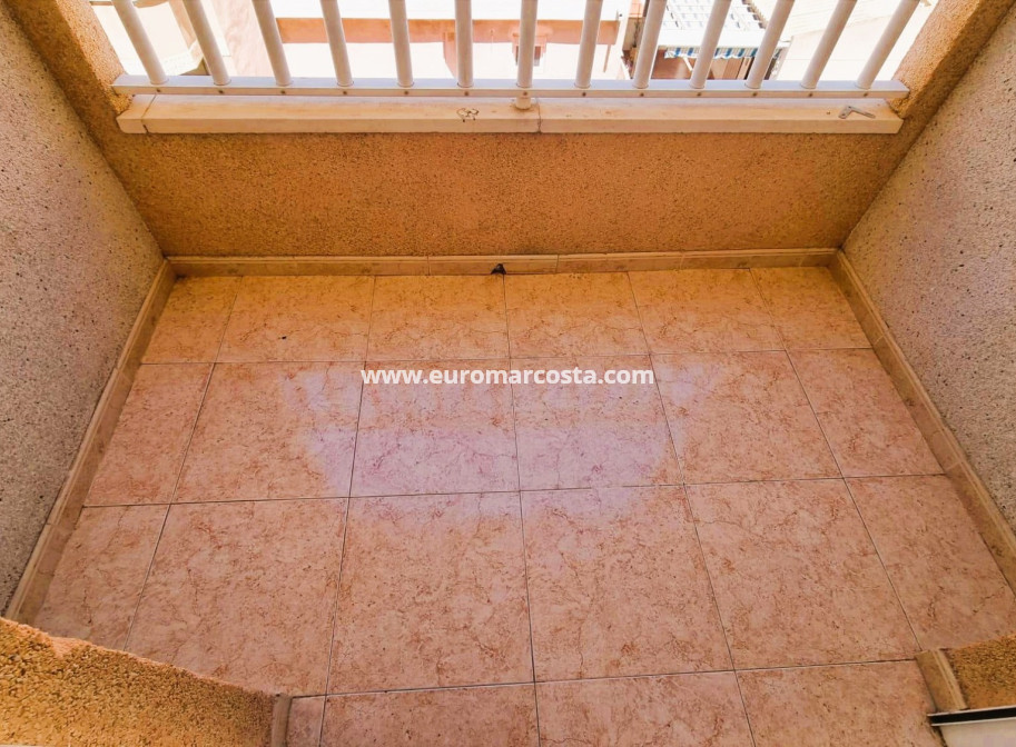 Objekte zum Wiederverkauf - Wohnung - Torrevieja - TORREVIEJA
