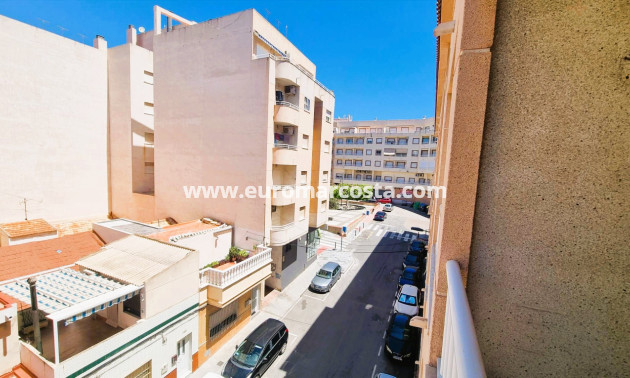 Objekte zum Wiederverkauf - Wohnung - Torrevieja - TORREVIEJA